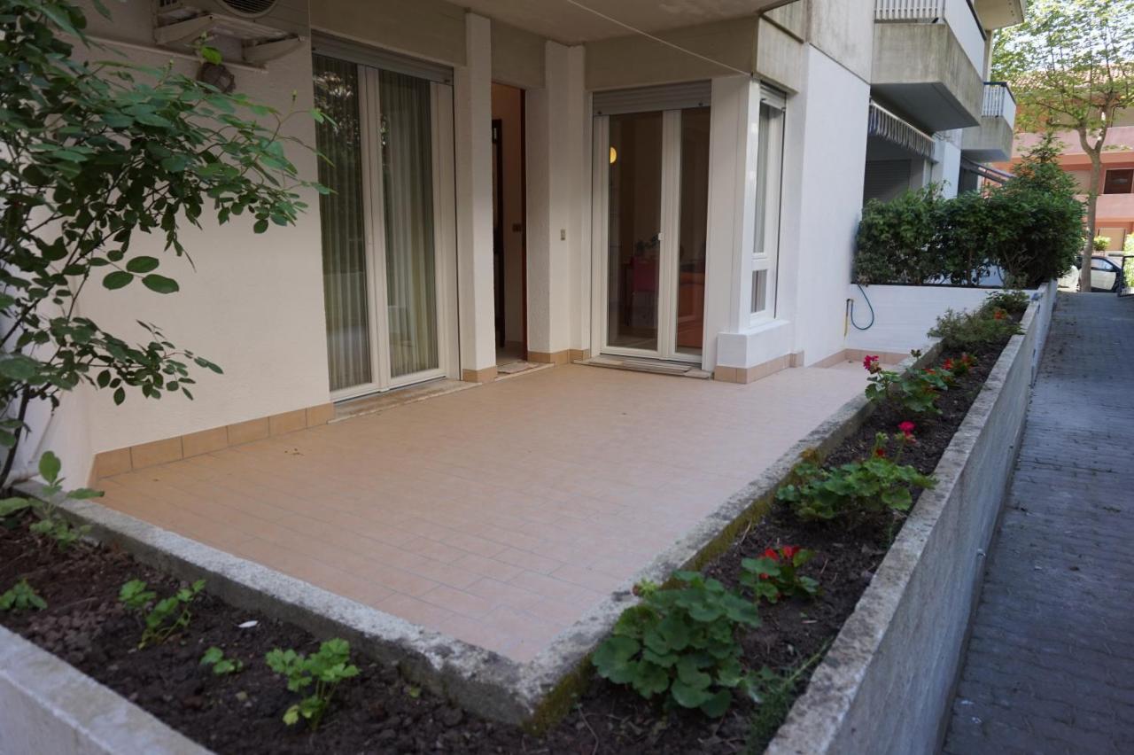 Residence Eva Lignano Sabbiadoro Exterior foto
